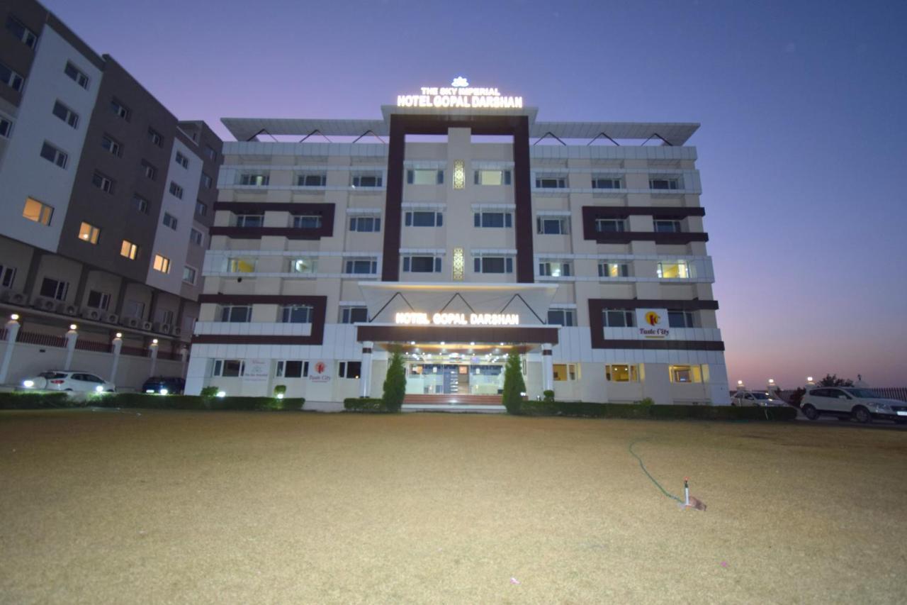 The Sky Imperial- Hotel Gopal Darshan Nāthdwāra Buitenkant foto
