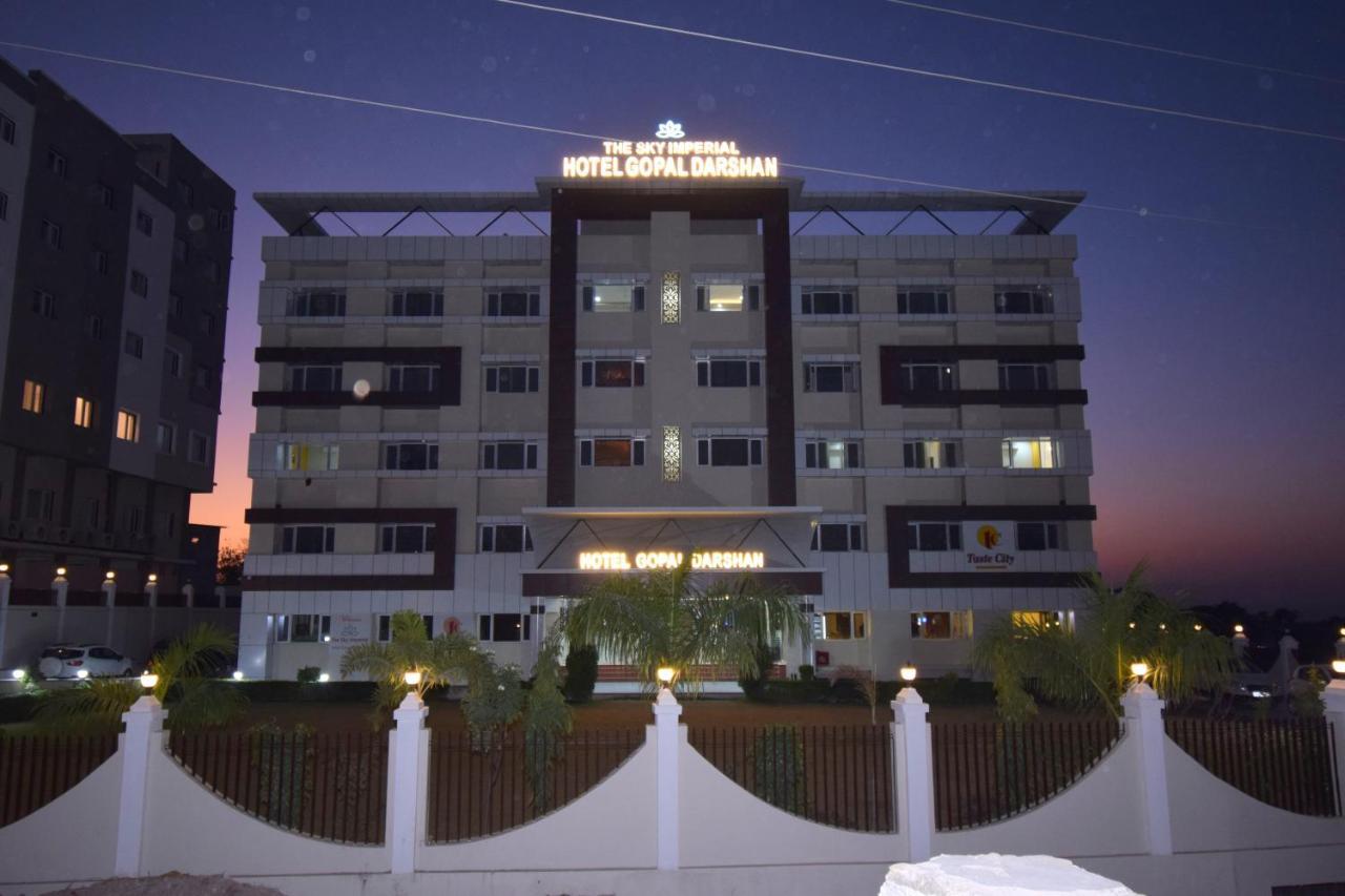 The Sky Imperial- Hotel Gopal Darshan Nāthdwāra Buitenkant foto