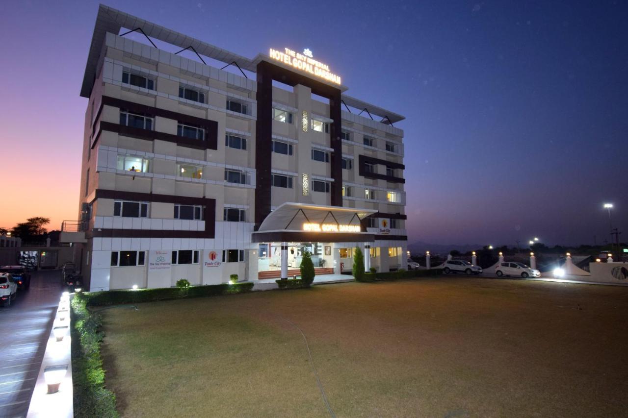 The Sky Imperial- Hotel Gopal Darshan Nāthdwāra Buitenkant foto